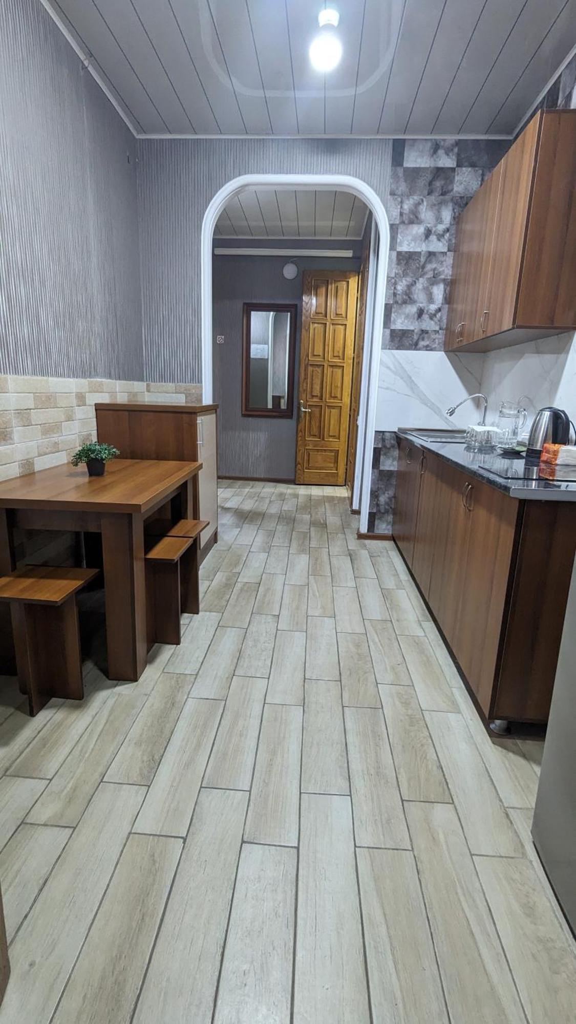 טביליסי Dkd-Bridge Hotel מראה חיצוני תמונה