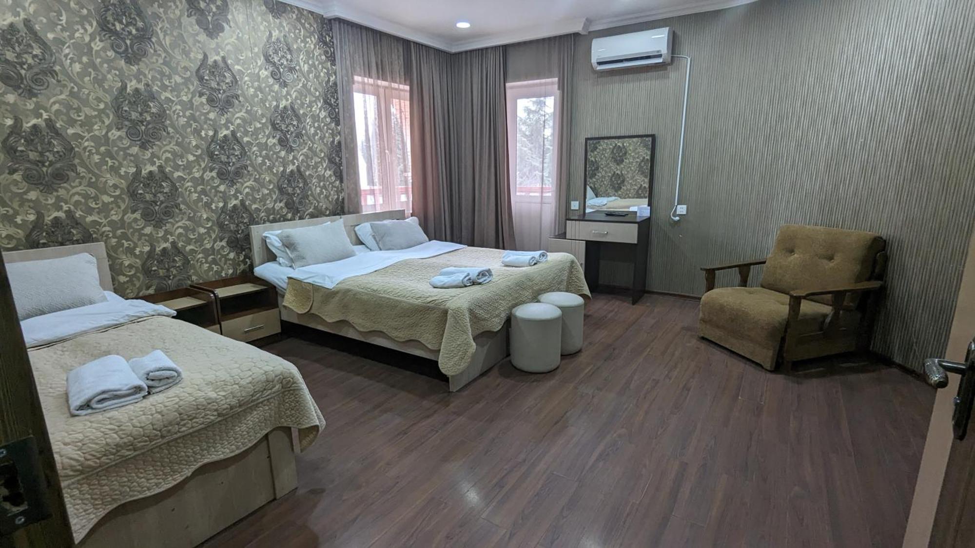 טביליסי Dkd-Bridge Hotel מראה חיצוני תמונה