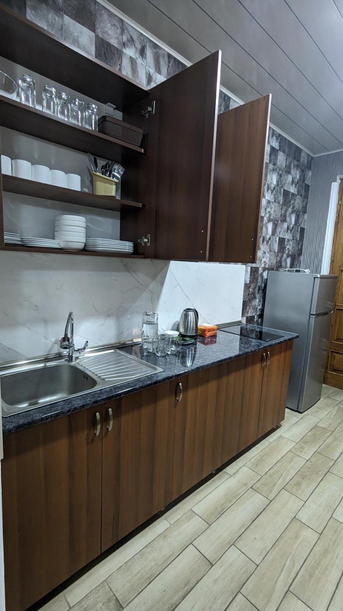 טביליסי Dkd-Bridge Hotel מראה חיצוני תמונה