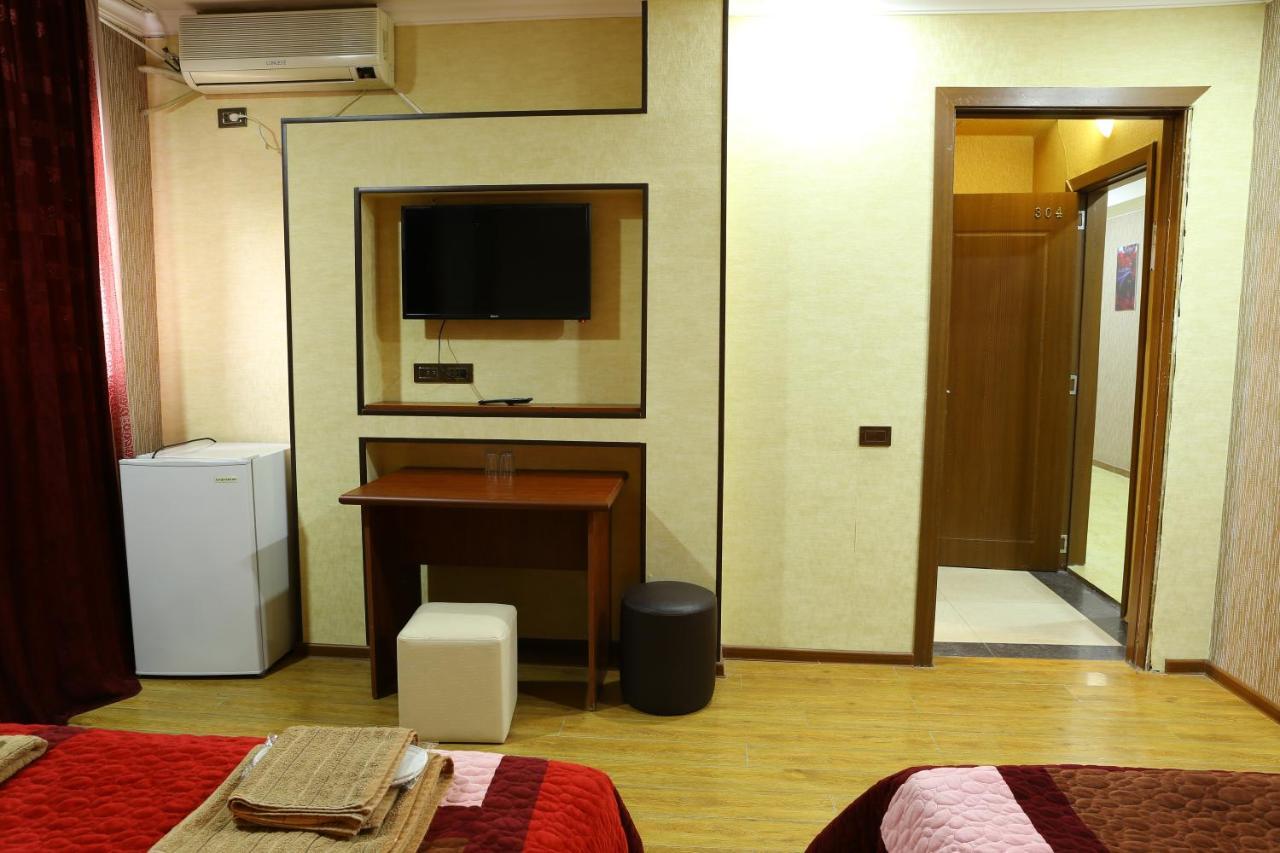 טביליסי Dkd-Bridge Hotel מראה חיצוני תמונה